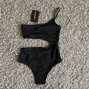 PrettyLittleThing Bodysuit
